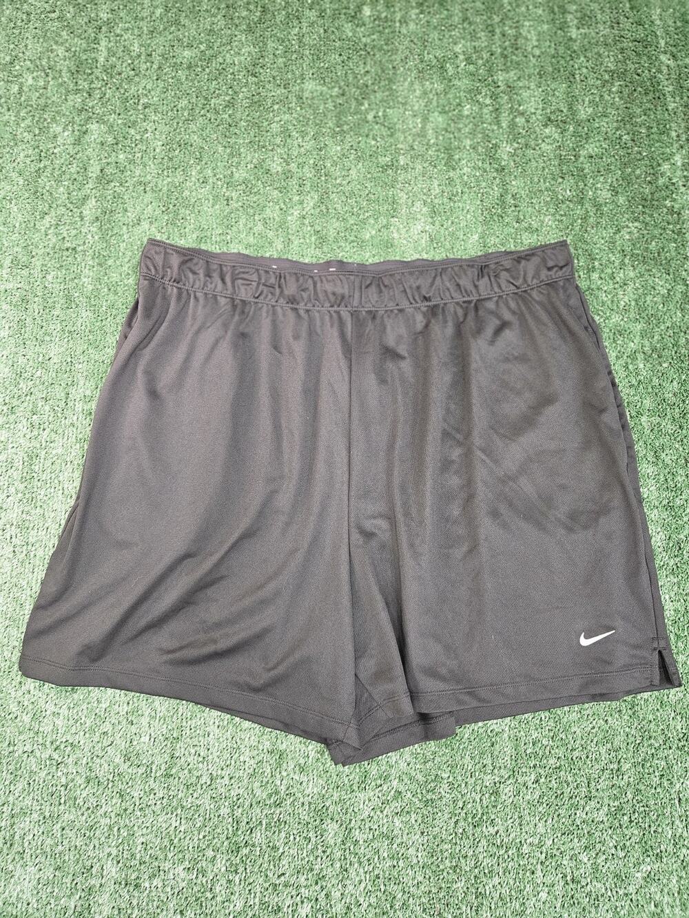 Nike Dri-FIT Attack Women's Mid-Rise 5" Unlined Shorts (Black) - 2X